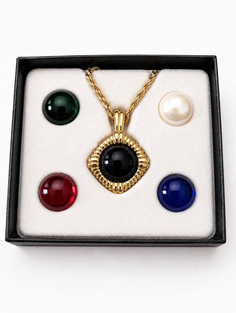 EUC Kenneth Jay Lane KJL Interchangeable Pendant Necklace Set
